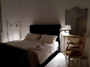 PALAZZO NOVECENTO Centro Storico Lecco